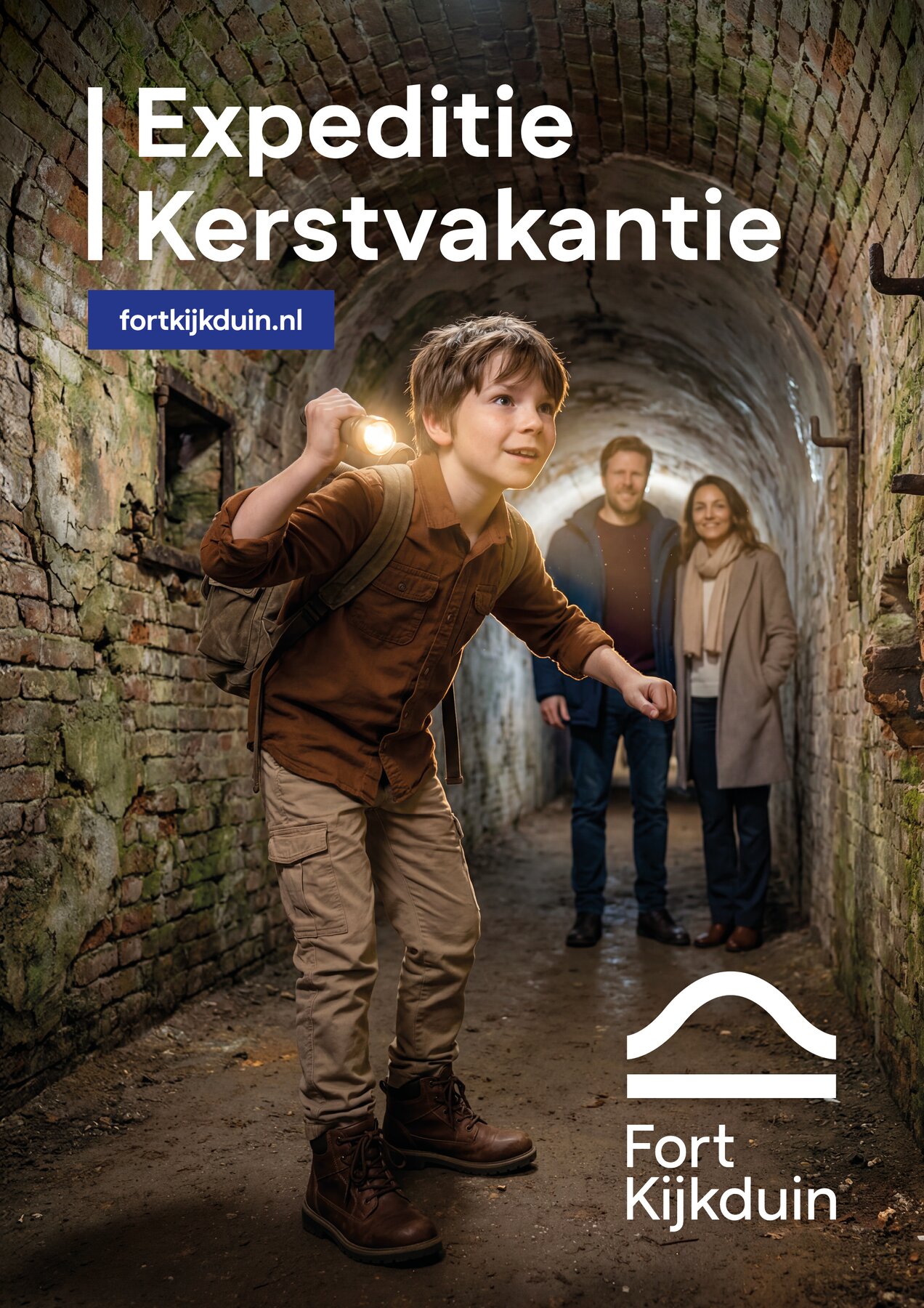 Ron van Noord — Beeld- en videogeneratie, Visuele campagnes, AI + prototyping, Content + campagnes — Fort Kijkduin — Expeditie Kerstvakantie — Beeld: Expeditie Kerstvakantie campagneposter 1 — Project: Een avontuurlijke kerstcampagne die gezinnen met kinderen uitnodigt om Fort Kijkduin samen te ontdekken.